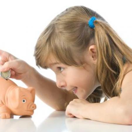 5 paşi în educaţia financiară a copilului tău